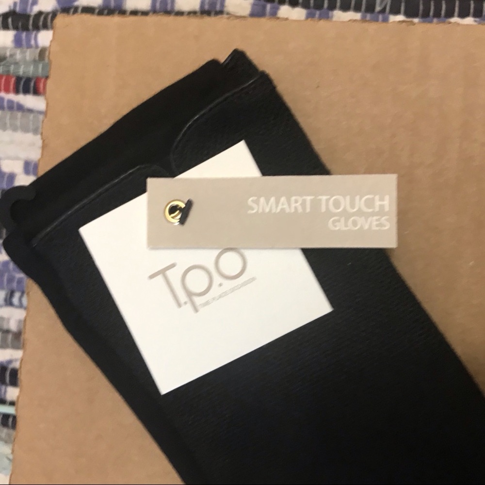 🌲Black Tweed Warm Soft Button Smart Touch Gloves - Picture 3 of 6
